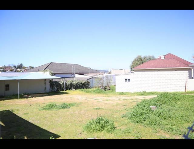 BUSINESS FOR SALE IN BERGZICHT